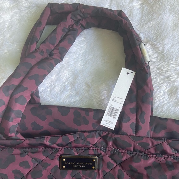 MARC JACOBS Quilted Nylon Mini Tote Bag - Picture 4 of 10